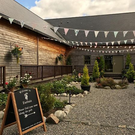 Faebuie Cottages Dalchreichart Esterno foto